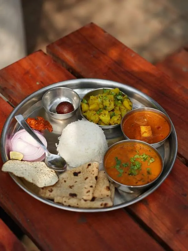 Traditional Konkani thali